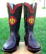 Choc Bullhide with Red and Yellow thunderbird inlayed.  Small box toe and cowboy heel.